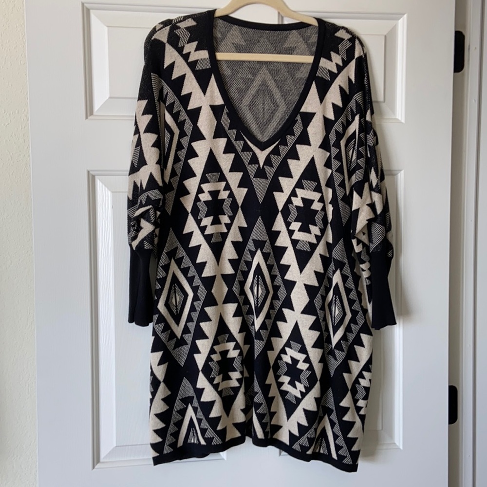 Tobi Tunic Vneck Sweater